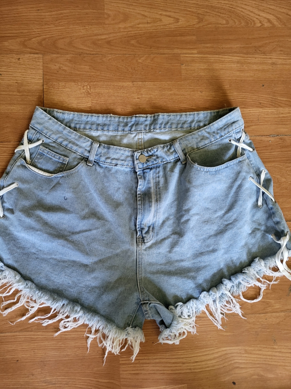 SHEIN🩵 Women’s Light Blue Denim Lace-Up Frayed Hem Jean Shorts 2XL